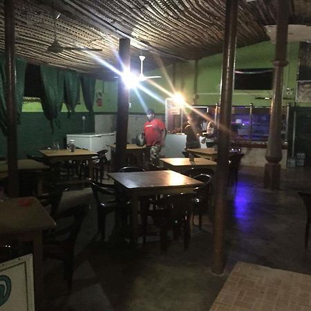 Grand Hilton Hotel Negombo Dış mekan fotoğraf